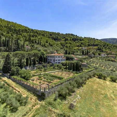 Villa Paterno *